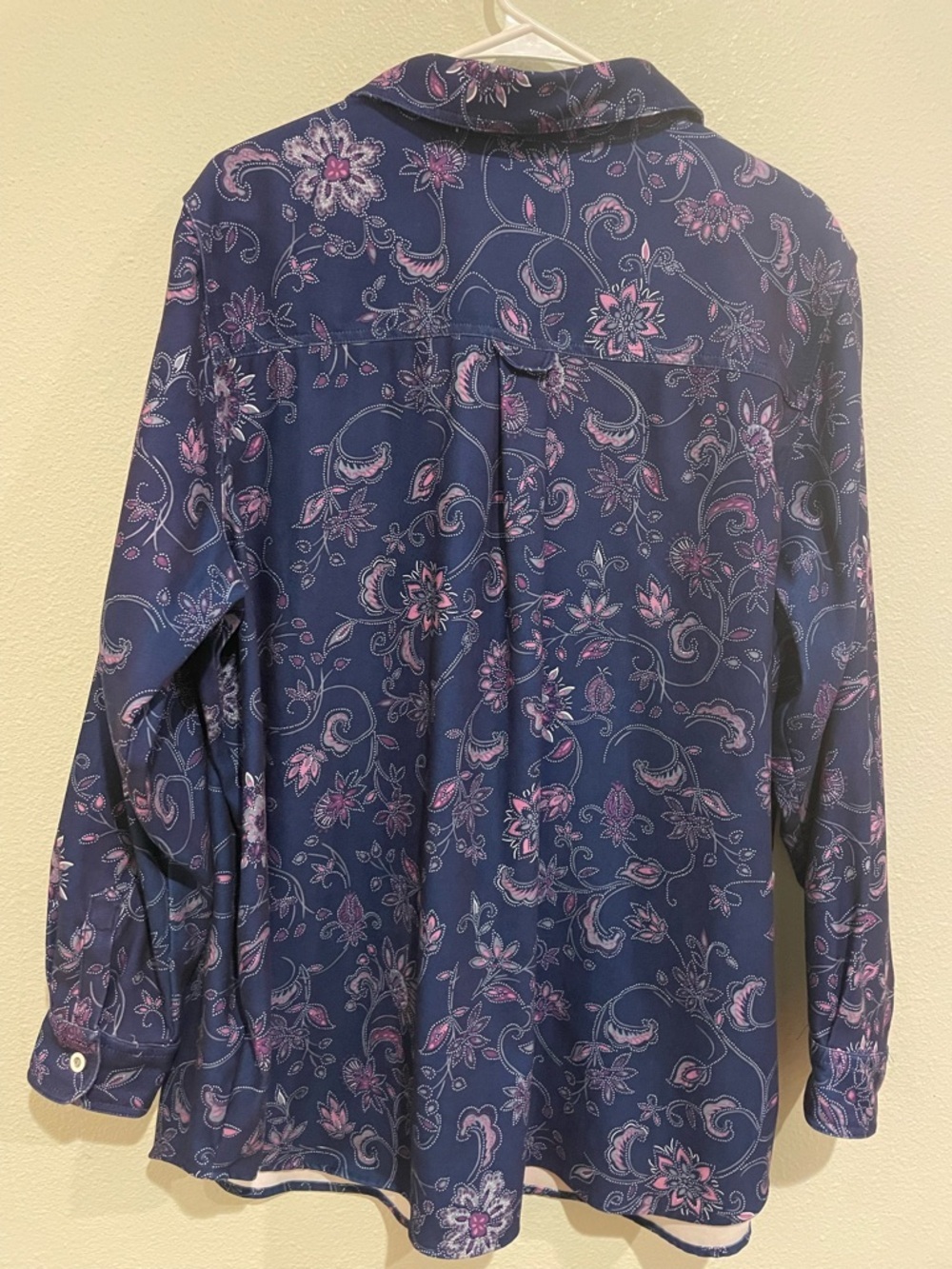 Mainstreet Blues Navy Paisley Blouse with Pink Accents - Picture 4 of 4